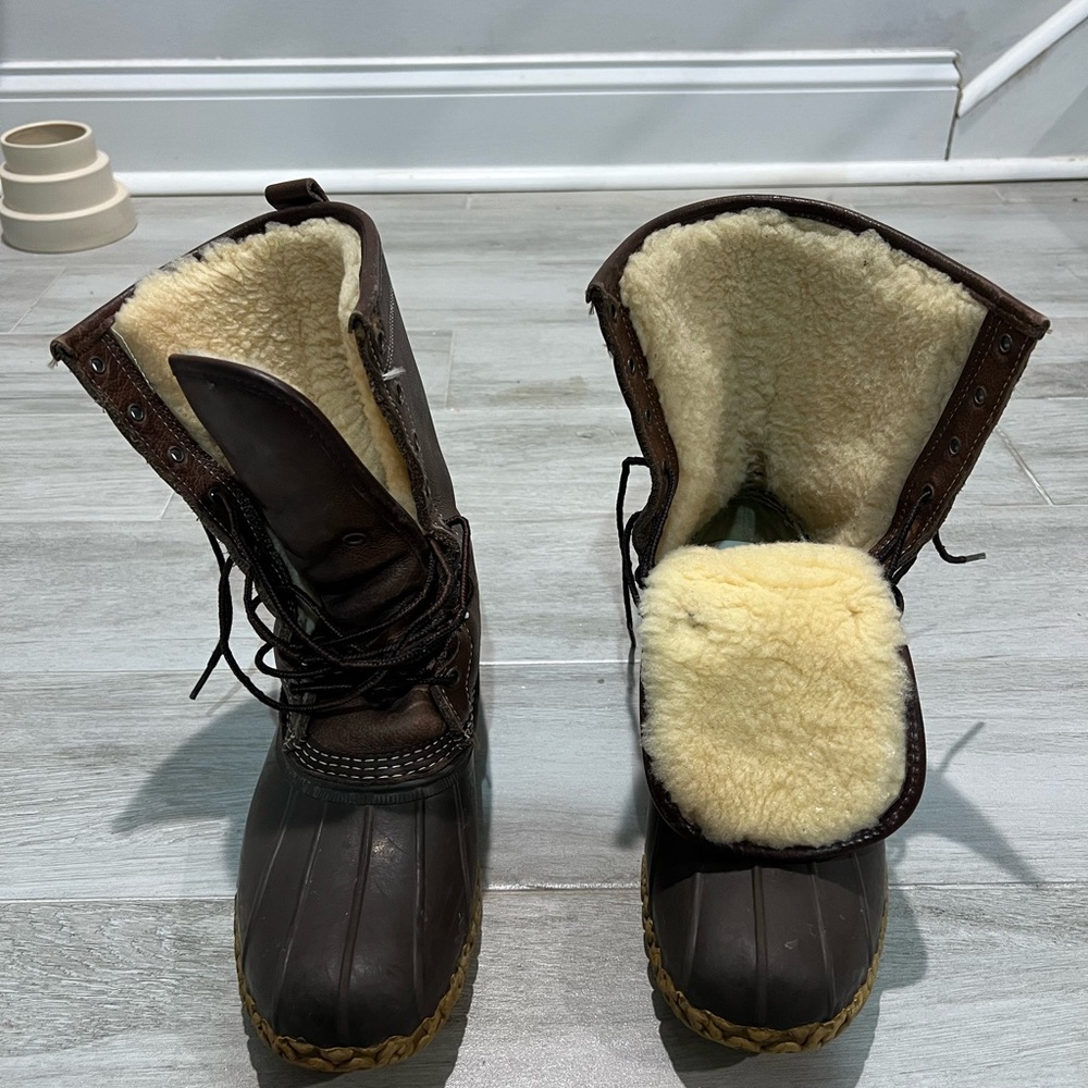 LL Bean 10” Narrow Shearling-Lined Roll Down Bean Winter Boots (Men’s Size 9)